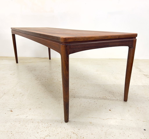 Table basse danoise en palissandre.