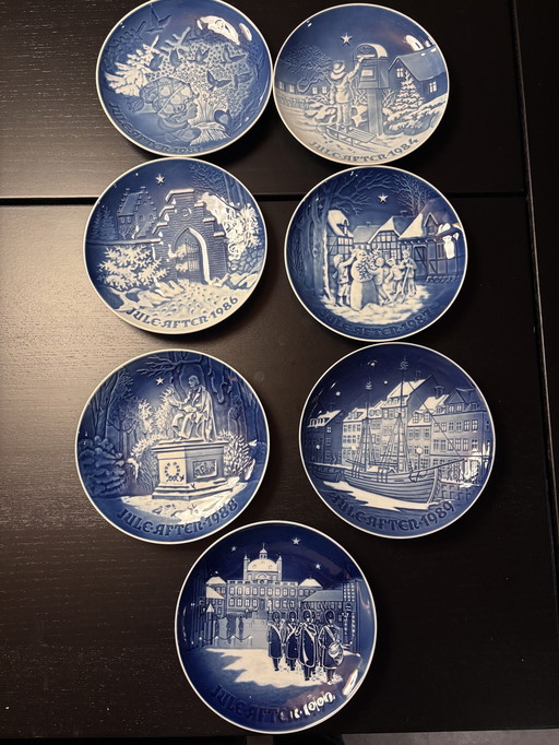 Danish design Set of 7 Bing & Grøndahl Christmas plates