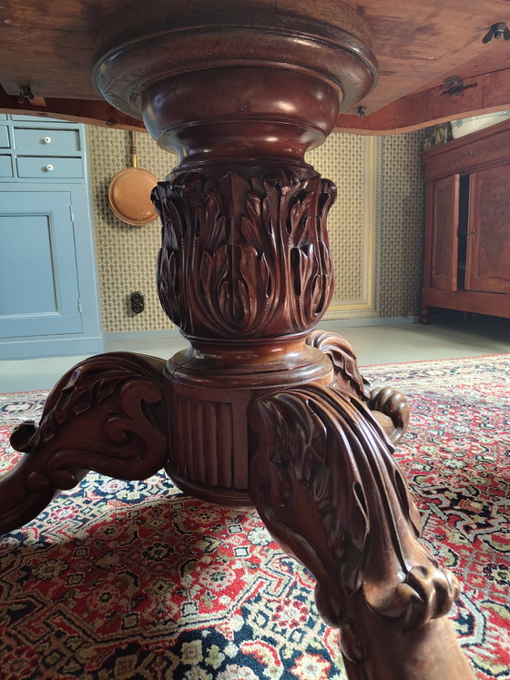Image 1 of Zware mahonie Biedermeier eetkamertafel