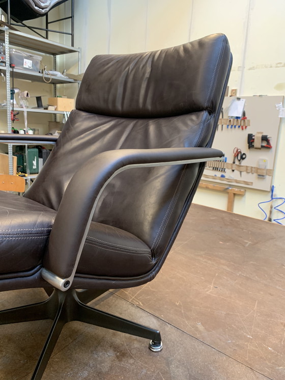 Image 1 of Vintage Artifort F141 fauteuil – Geoffrey Harcourt, bruin leer – origineel