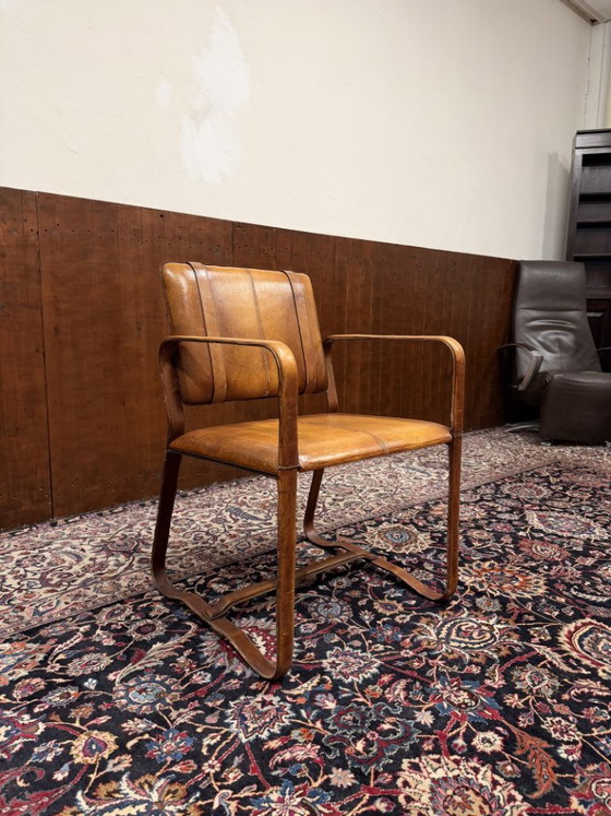 Sedia in Pelle Stile Ralph Lauren con Fibbia - Jacques Adnet – Poltrone, Legno (photo 13 of 13)