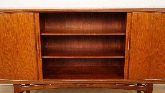 Image 1 of Credenza alta vintage | Johannes Andersen | Design danese | Teak