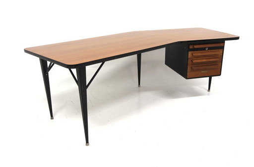 Scandinavian teak desk, Lindqvist Stålmöbler, Motala, Sweden, 1950