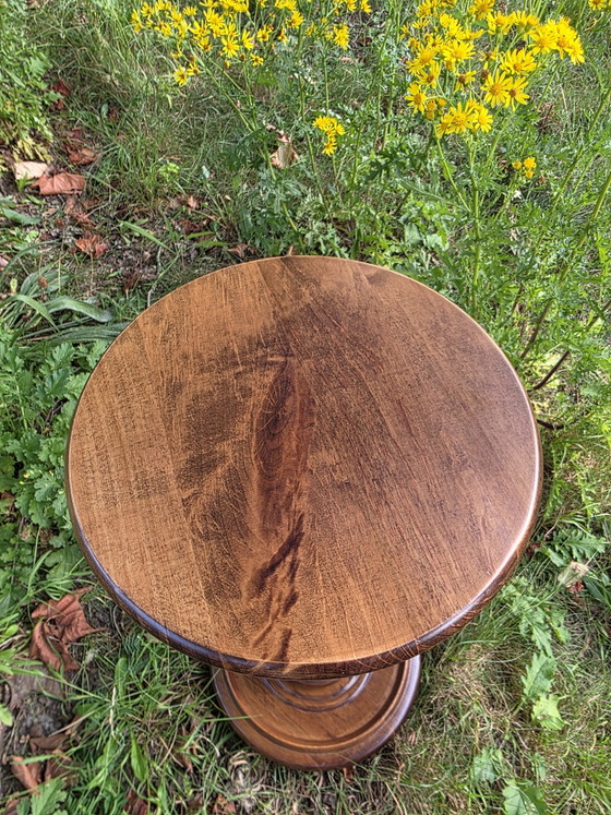 Image 1 of Characterful vintage wooden plant column / pedestal – Turned wood – 63 cm