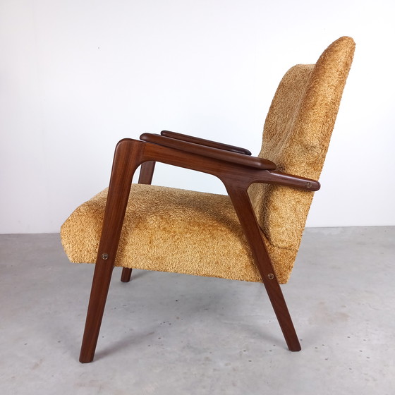 Image 1 of Poltrona Wingback anni '50 | restaurata | Gialla