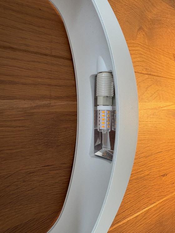 Image 1 of 2 lampes design blanches massives