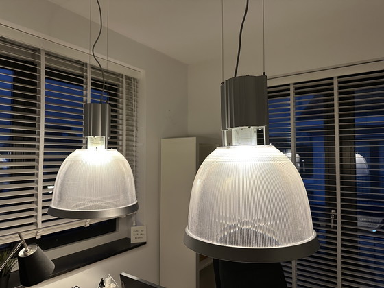 Image 1 of Twee mooie industriële lampen.