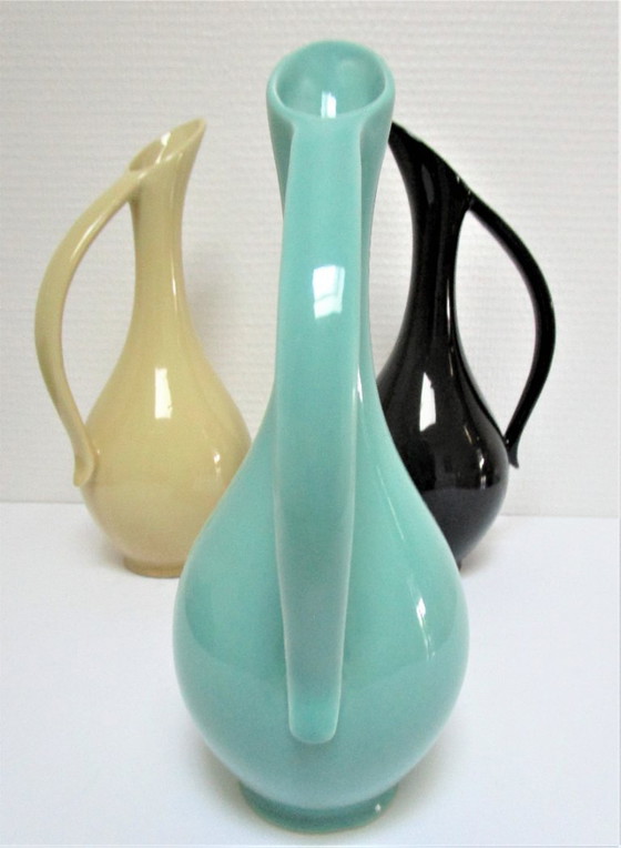 Image 1 of Tres jarras de cerámica de la década de 1960