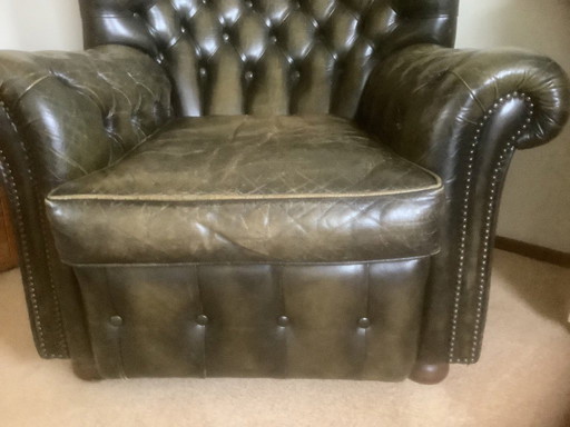 Chesterfield windsor clubman chair