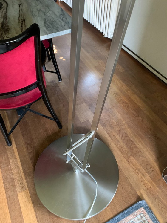 Image 1 of Il s'agit du lampadaire RoMi Milano en acier inoxydable.