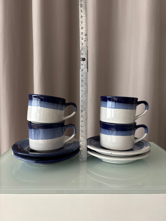 Lot de 4 Tasses et Soucoupes en Céramique d'Atelier Vintage – Émaillé Main Bleu & Blanc – Vaisselle, Ceramic (photo 7 of 13)