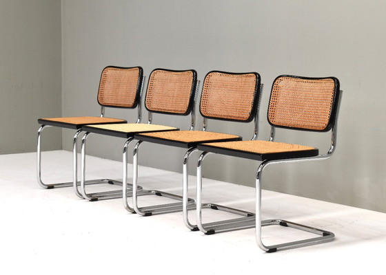 Set di 4 sedie Cesca modello B32 di Marcel Breuer – Italia, anni '70 – Gavina, Sedie da pranzo, Rattan (photo 2 of 15)