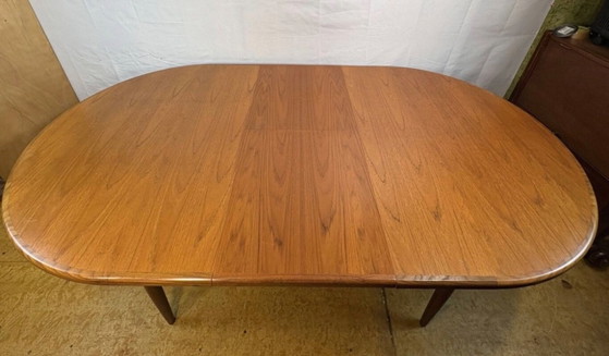 Mid-Century Retro Vintage Teak Oval Extending Dining Table by G Plan – Fresco Range 1960s Designed by Victor (photo 7 of 9)