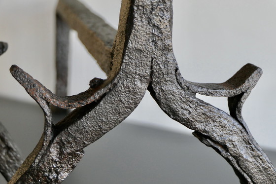 Image 1 of Paire de grands fers à repasser ou boules à feu en fer forgé (Andier)