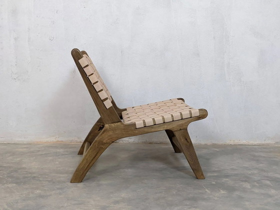 Chic Moroccan armchair in leather (photo 12 of 13)