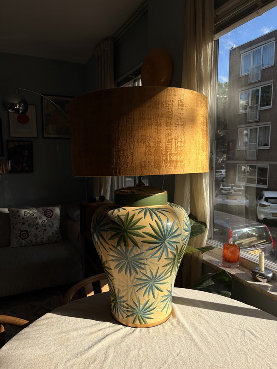 Image 1 of Authentic lamp with leaves