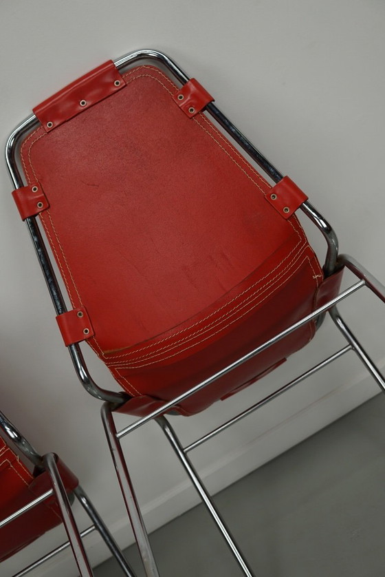 Image 1 of Set aus zwei roten Stühlen von Charlotte Perriand für Les Arcs, 1960er Jahre