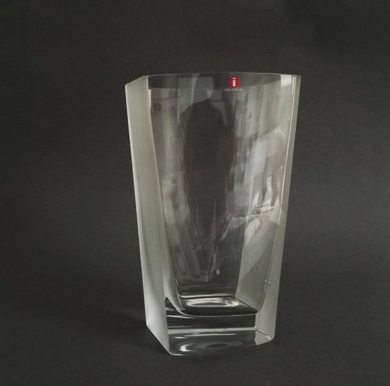 Image 1 of Taru Syrjänen « Purje » vase moderniste en cristal gravé à l’acide Littala Finlande 1988