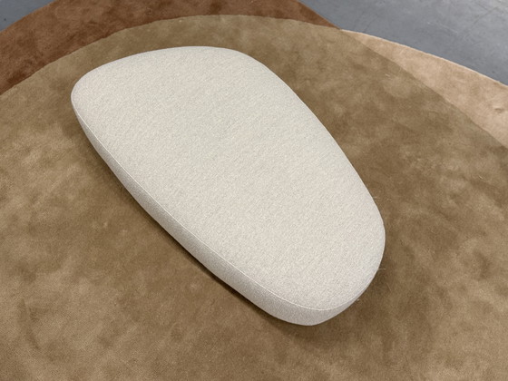 Image 1 of Eyye Kivi Rock Voetenbank Bosa Powder 117x66xH35