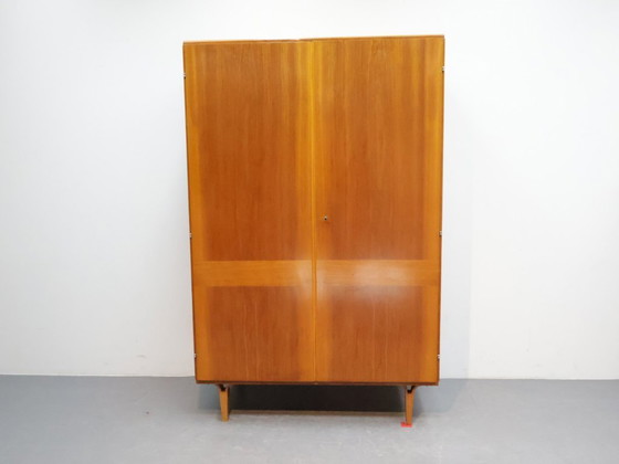 Image 1 of Vintage kledingkast 2 deurs Frantisêk Mezulanik