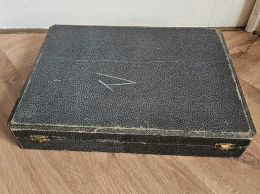 Prestigeträchtiges SFAM-Besteckset in einem Lancel-Paris-Etui, 29-teilig, versilbertes Metall, 1884, 100 g, Gesamtgewicht 3100 g
