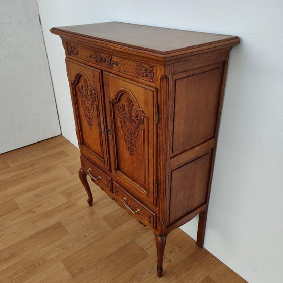 Image 1 of Buffet, commode, meuble bar et meuble hi-fi de style Queen Anne vintage