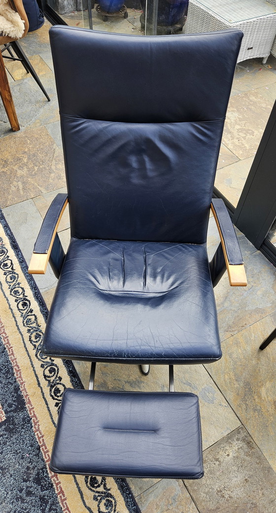 Image 1 of Drehsessel aus dunkelblauem, geschmeidigem Leder mit drehbarem Fuß