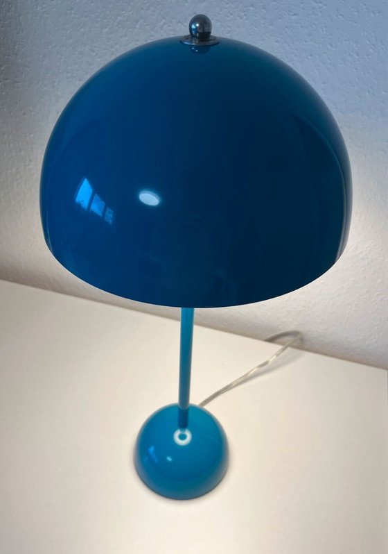 Image 1 of &Tradition Flowerpot VP3 Table Lamp Petrol Blue