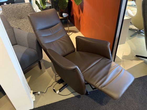 Tamar relaxfauteuil met sta-op functie – De Toekomst, Leather, Calfskin (photo 3 of 4)