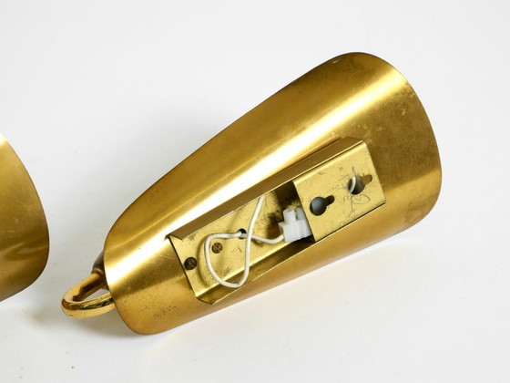 Image 1 of Deux ravissantes appliques murales originales suédoises en laiton, de style Mid-Century Modern.