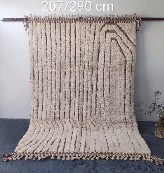 Image 1 of Beni Ouarain Ecru Carpet with Stripes and Curved Patterns, Handmade 207x290 cm