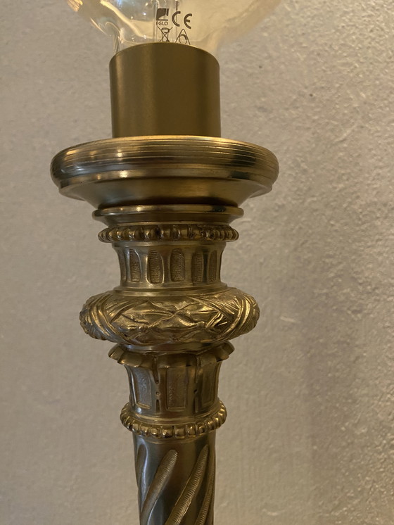 Image 1 of Bronzen tafellamp in Lodewijk XVI-stijl