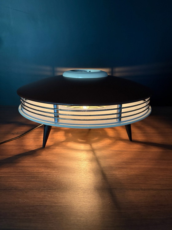 Vintage UFO lamp (space age) – Table lamps, Metal (photo 5 of 10)