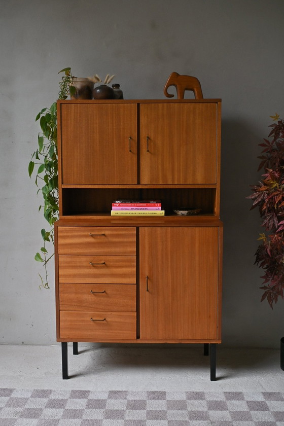 Image 1 of Elegante credenza vintage