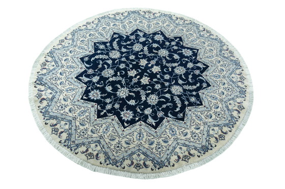 Image 1 of 200 X 200 Cm Hand-Knotted Nain Rug With Silk