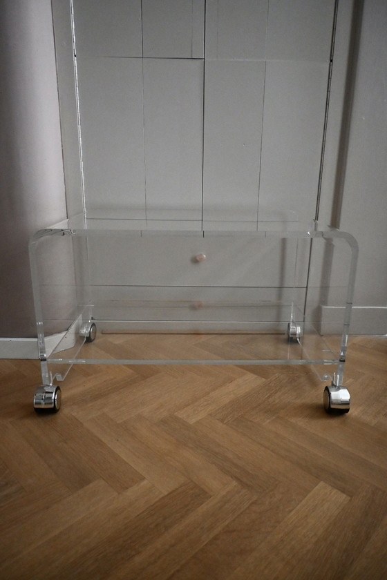 Michel Dumas Plexiglas Side Table/LP Table Roche Bobois '70s, Transparent (photo 2 of 12)