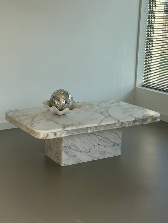 Image 1 of Vintage Carrara Bianco marble stone Italian coffee table 70s