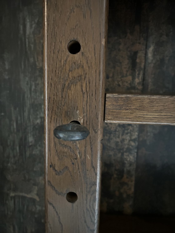 Image 1 of Vetrina libreria brutalista 