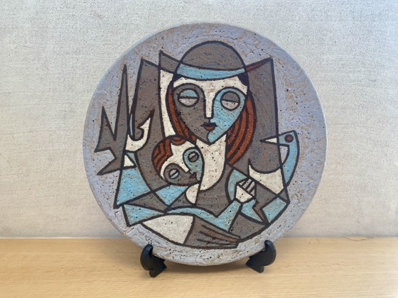 Image 1 of Vintage Ambacht Haalderen Keramiek Wandbord – Moeder en Kind (26 cm)