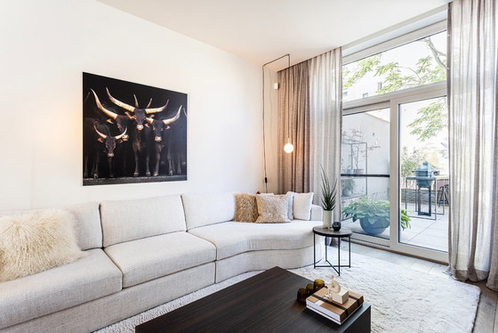 Image 1 of Espace réservé aux spectateurs Manuel Larraga