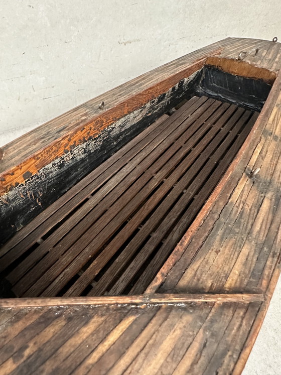 Image 1 of Antieke houten (model) boot - vijverjacht