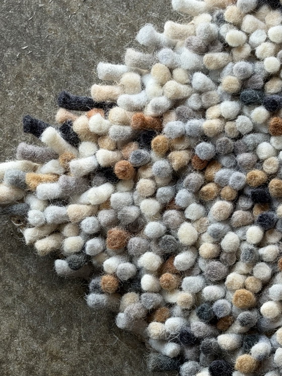 Image 1 of Brink en Campman Dots Terrazzo tapijt NIEUW