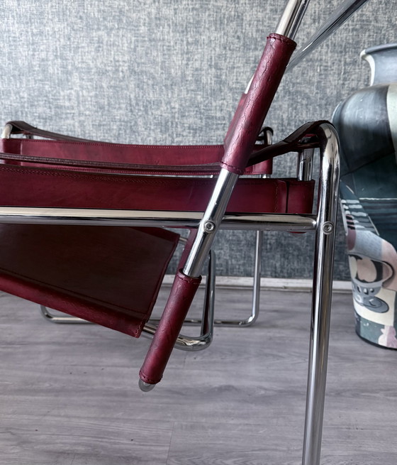 Image 1 of Poltrona vintage Wassily di Marcel Breuer per Fasem, in pelle rosso bordeaux.