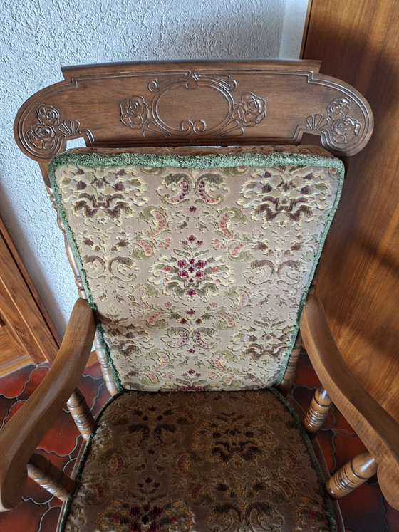Sedia a dondolo vintage con intaglio a rosa e arazzo Gobelin / Legno massello – Sedie a dondolo, Wood, Textile (photo 2 of 5)