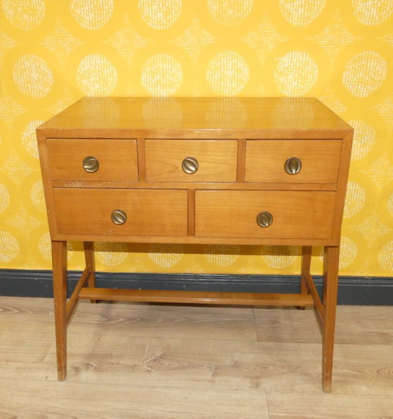 Image 1 of Cassettiera per cucito anni '60 mobili da corridoio metà secolo anni '60 mobile retro vintage cassettiera per cucito