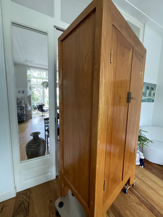 Image 1 of Massivholzschrank