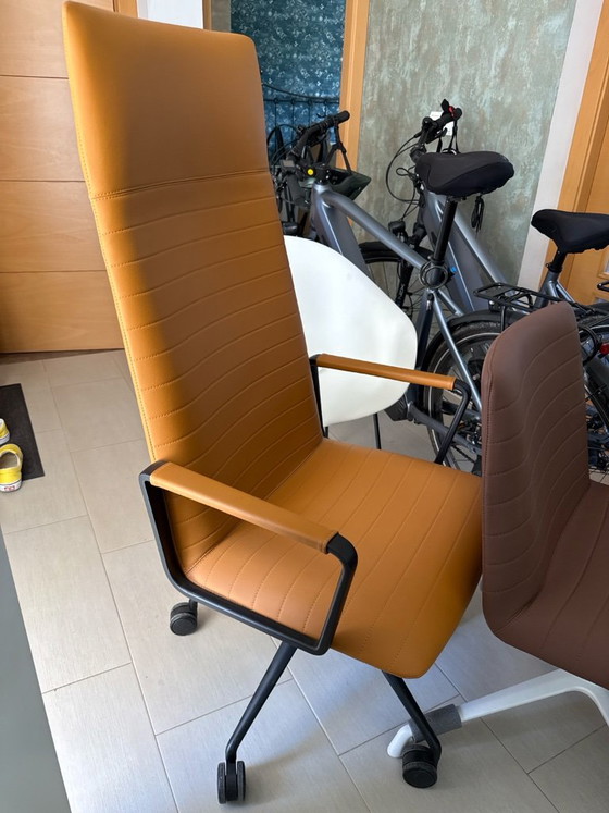 Andreu World Flex Executive High Back – Cognackleurig leer – Nieuw showroommodel – Bureaustoelen, Leather (photo 3 of 5)