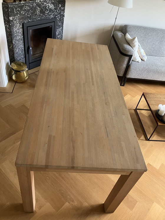 Image 1 of Table en chêne