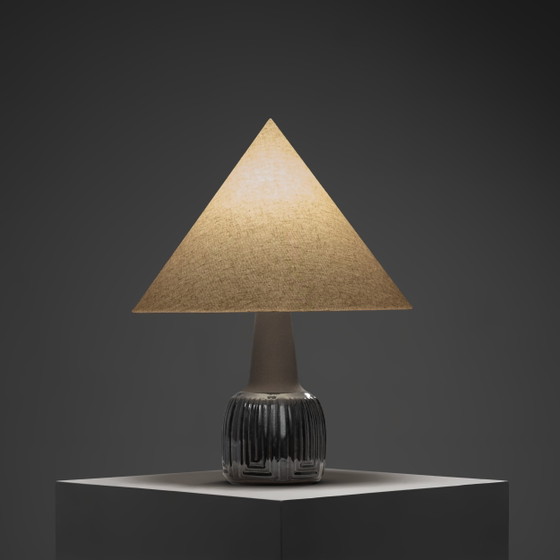 Lampada da tavolo in ceramica Modello 1039 di Søholm Stoneware, Danimarca, anni '60, Lampade da tavolo, Nero (foto 2 di 8)