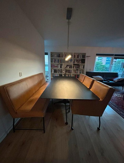 Houweling dining room set